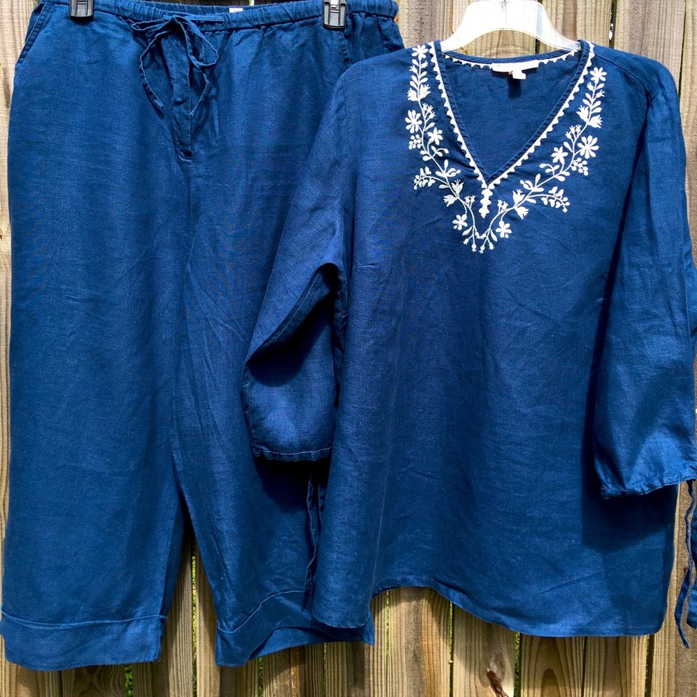 JM Collection Woman two piece separate